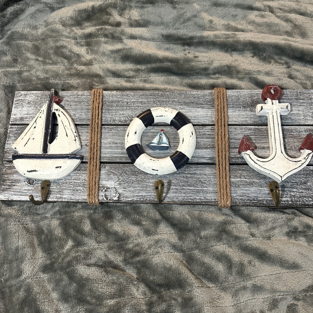 WALL MOUNTABLE NAUTICAL BEACH SAILING SEA THEMED CLOTHES HANGER RACK 3 PRONGED